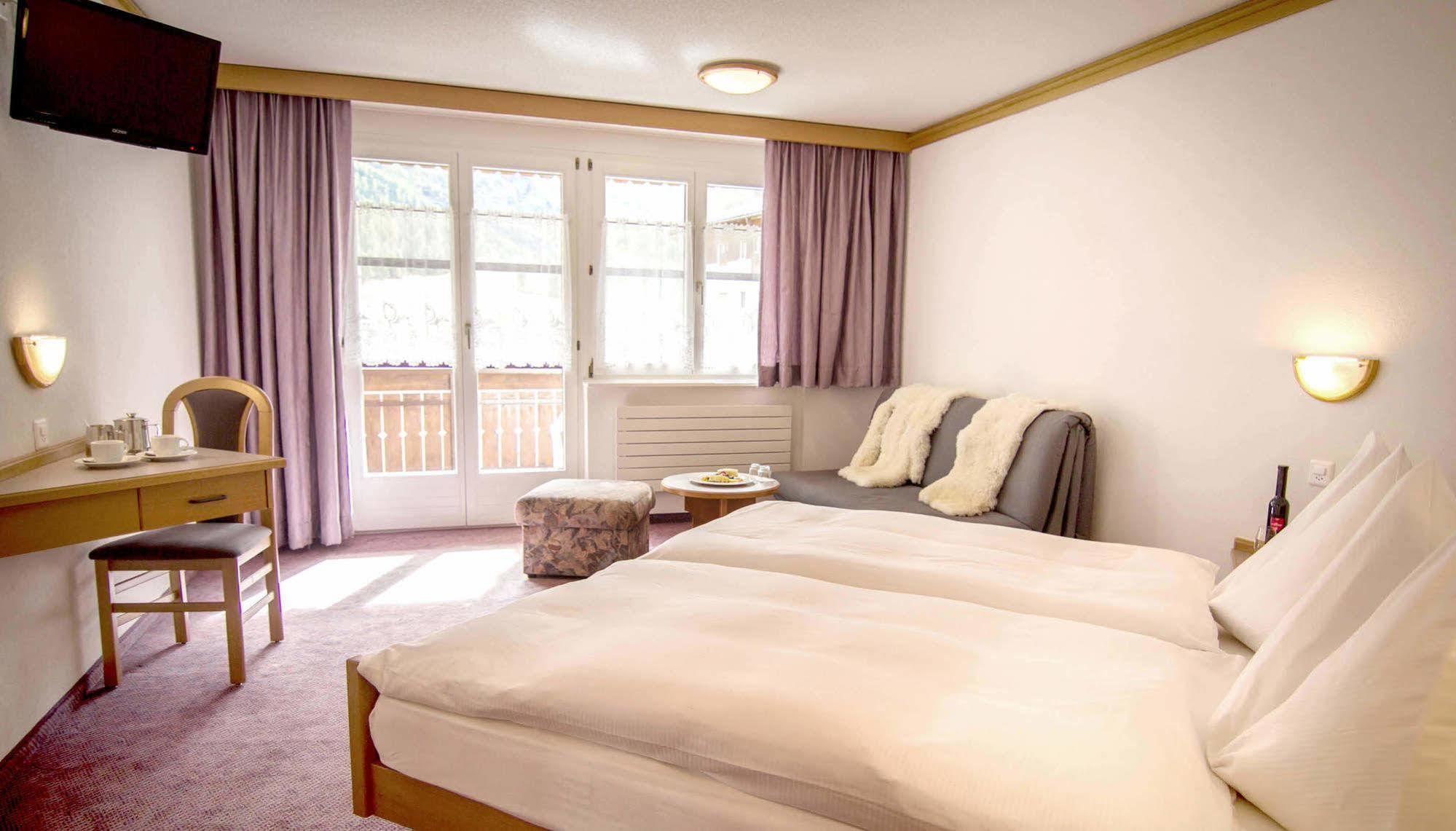 مبيت وإفطار Saas Fee Berghof Garni - The Dom Collection المظهر الخارجي الصورة