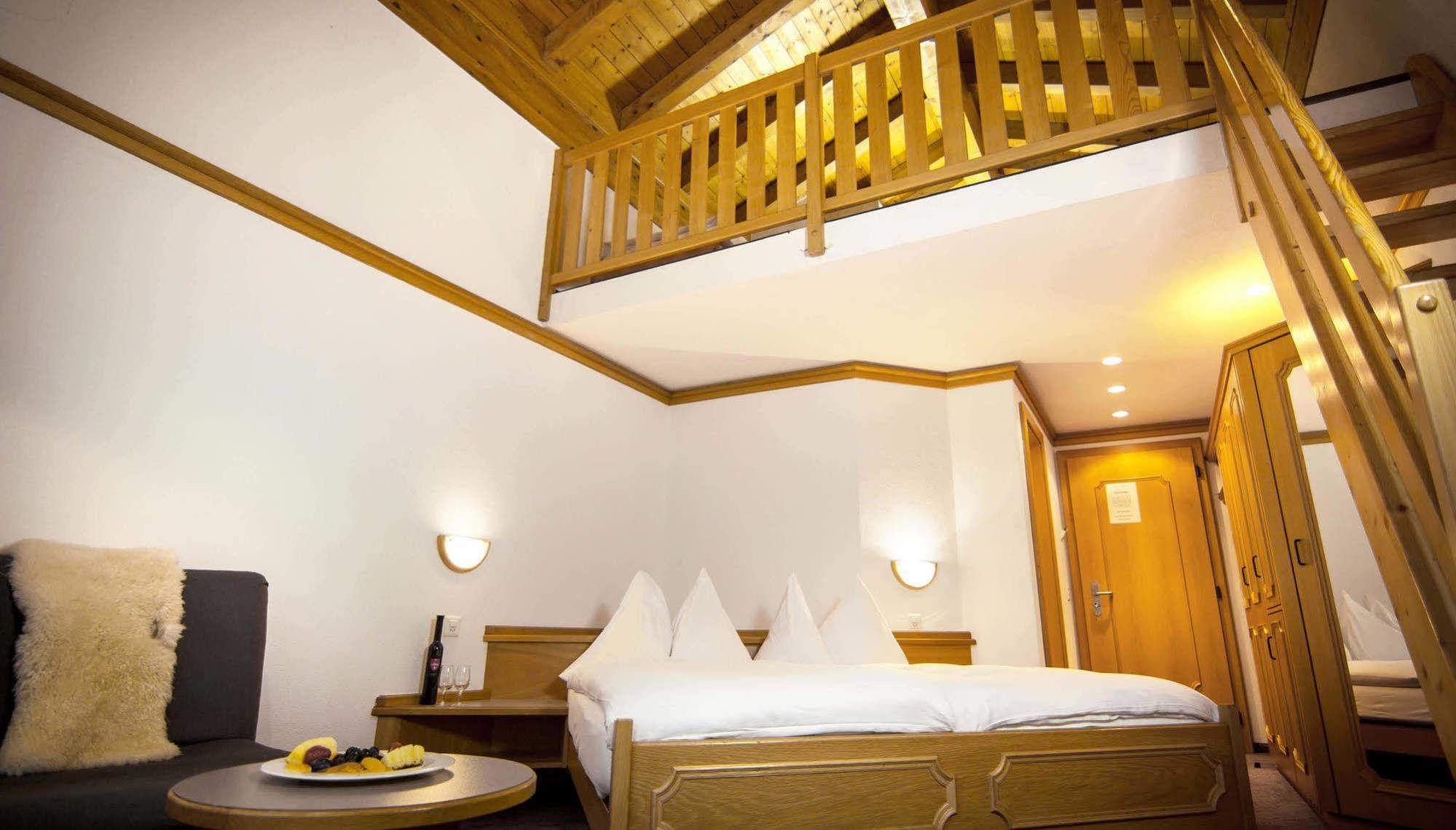 مبيت وإفطار Saas Fee Berghof Garni - The Dom Collection المظهر الخارجي الصورة